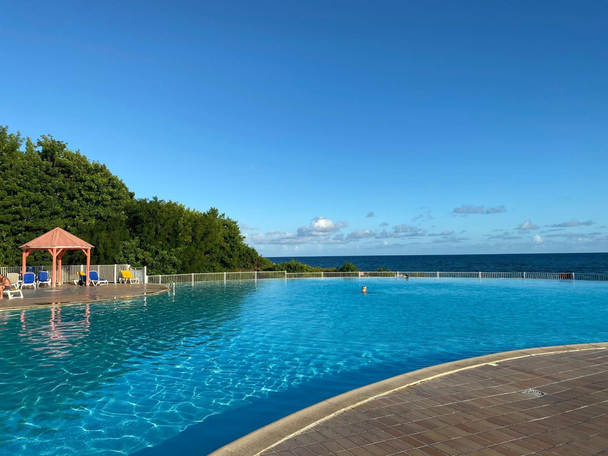 Ti Kaz Emeraude - Mer, Soleil Et Sable Fin, Piscine Et Tennis Saint-Francois  Exteriér fotografie